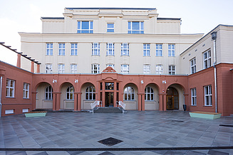 Bild vom Eingang Schule Wielemansgasse