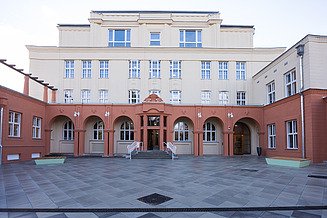 Eingang Schule Wielemansgasse Bild vom Eingang Schule Wielemansgasse