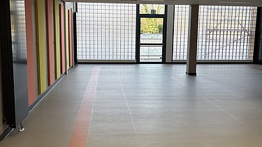 Halle der HvB Schule