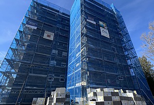 Zu sehen ist die Hausfassade des Bauen im Bestand-Projektes Wohnhaus Eriskirch