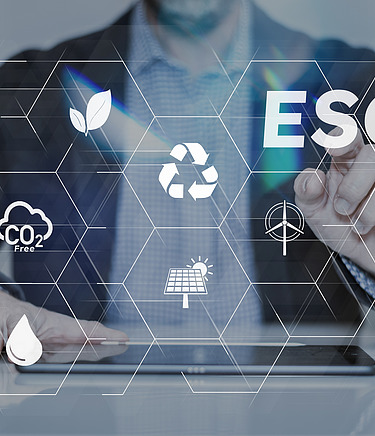 Digitale Grafik wird projiziert mit Co2 und ESG